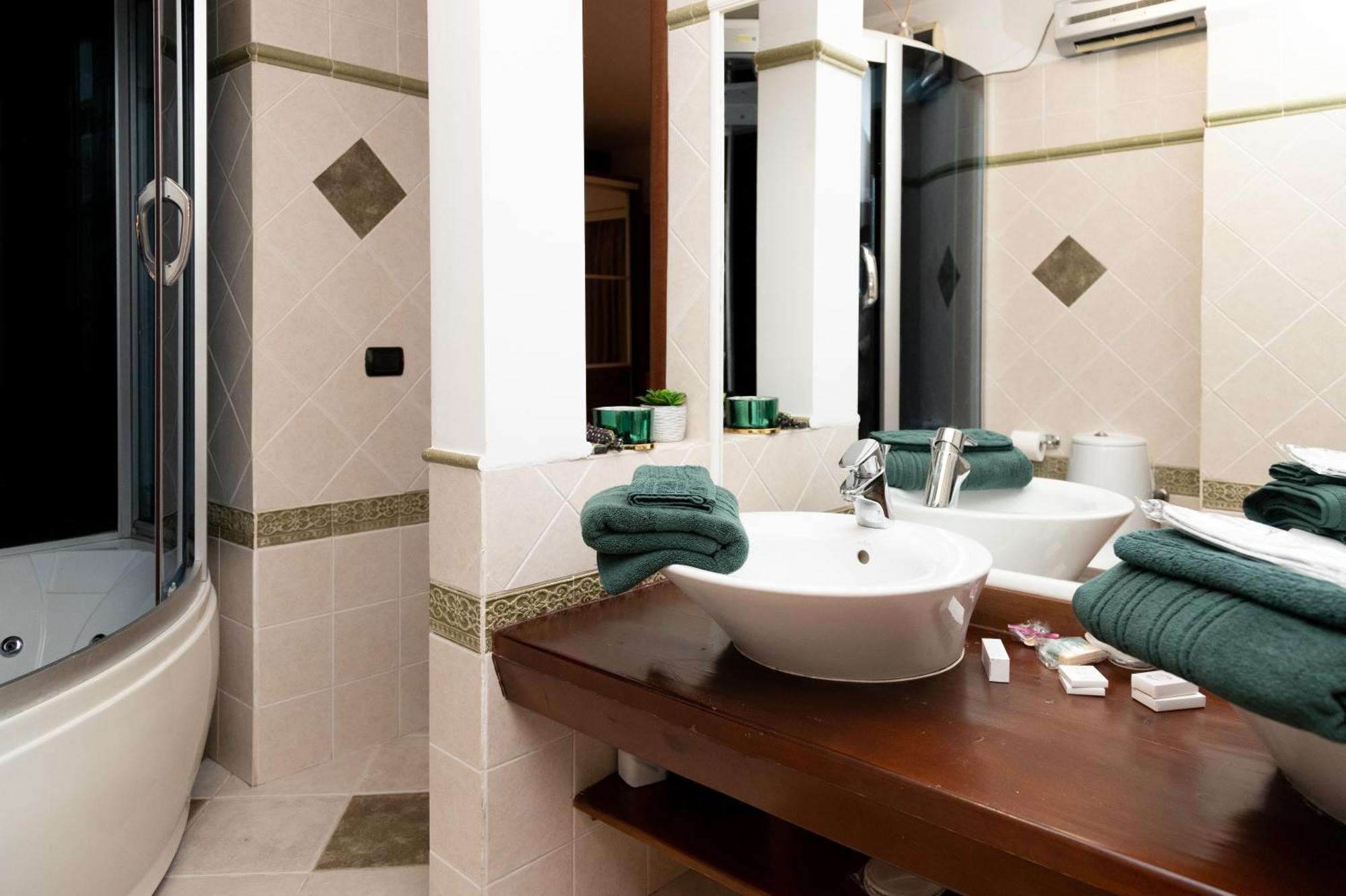 דרובטה-טורנו-סברין Apartament Central 1 מראה חיצוני תמונה